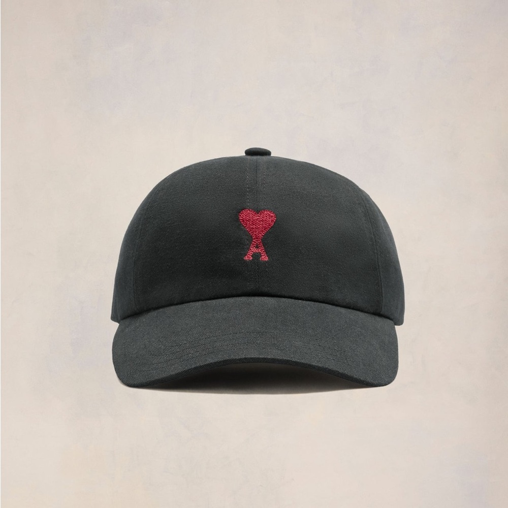 RED AMI DE COEUR EMBROIDERY CAP
